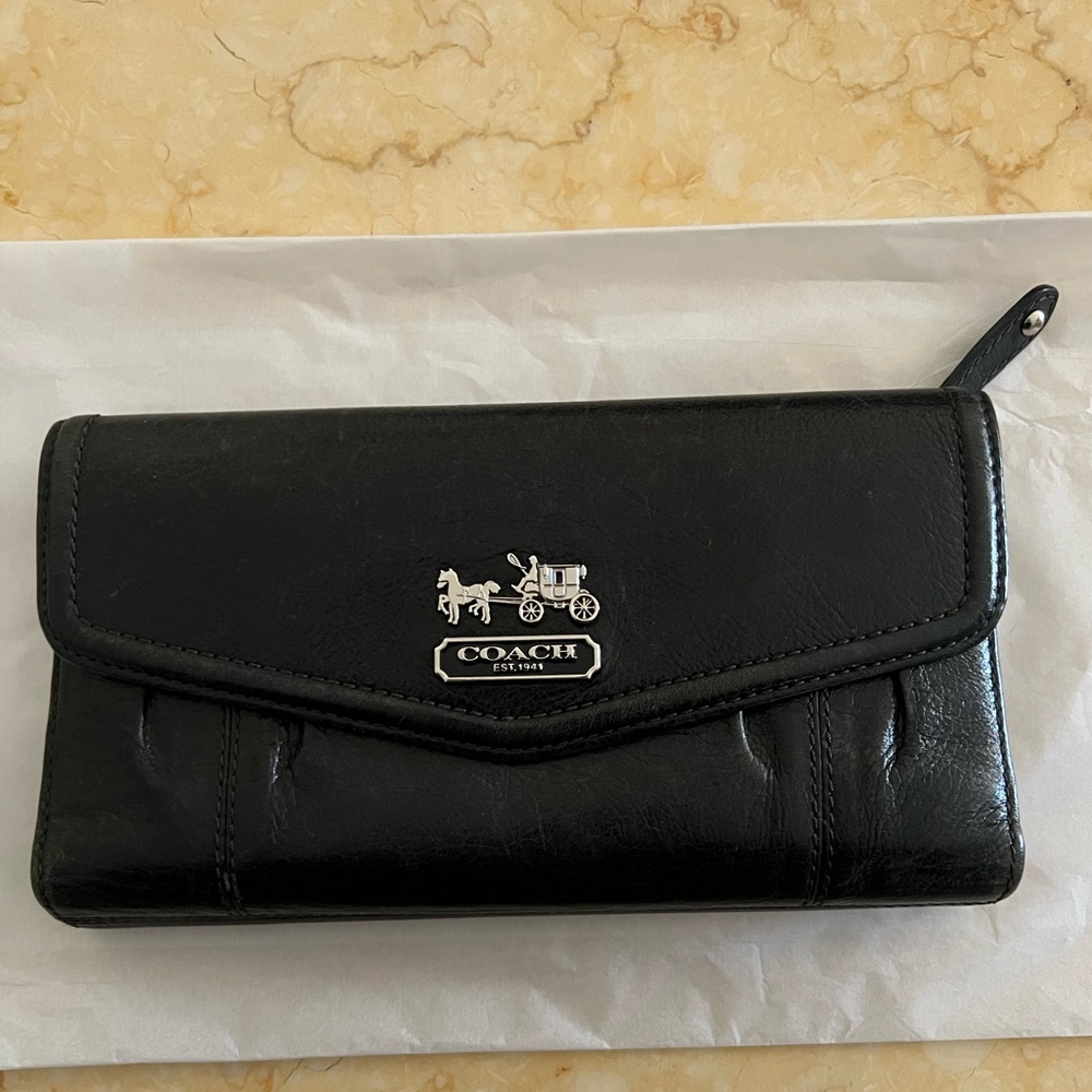 Use coach wallet